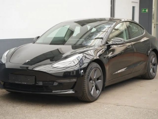 Tesla Model 3 AWD Long Range