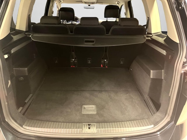 Volkswagen Touran 1.5 TSI Highline