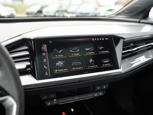 Audi Q4 e-tron Q4 45 e-tron Matrix/Pano/AHK/ACC/SONOS/uvm.