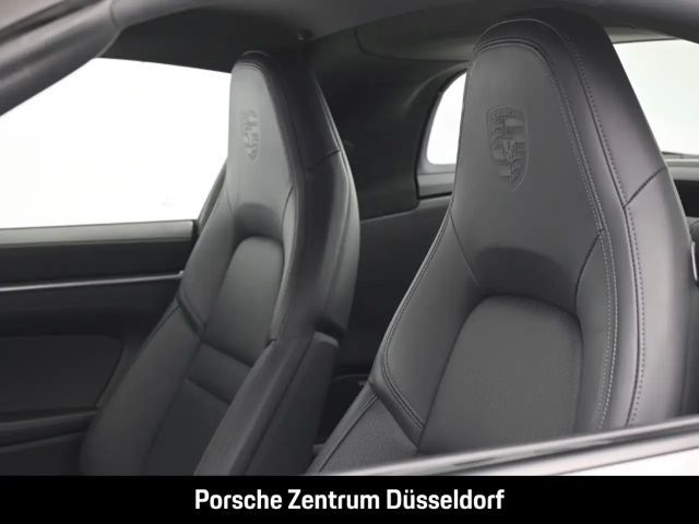 Porsche 992 4 Coupé Targa