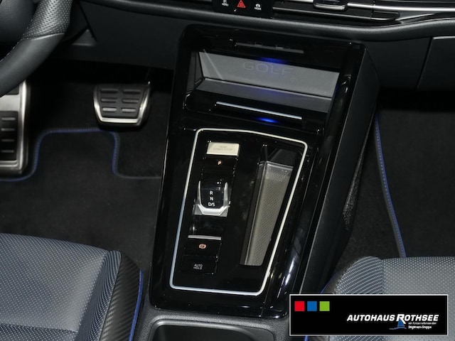 Volkswagen Golf 2.0 TSI Golf VIII IQ.Drive