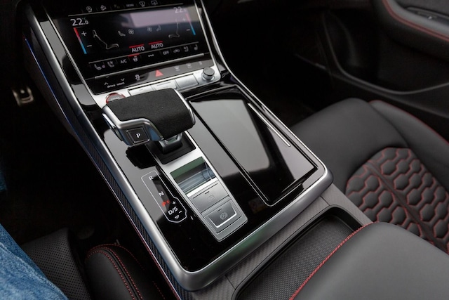 Audi RS Q8 Performance Quattro