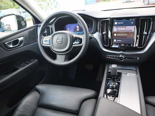 Volvo XC60 AWD Dark Plus