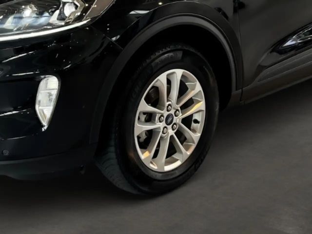 Ford Kuga AWD Hybrid Titanium