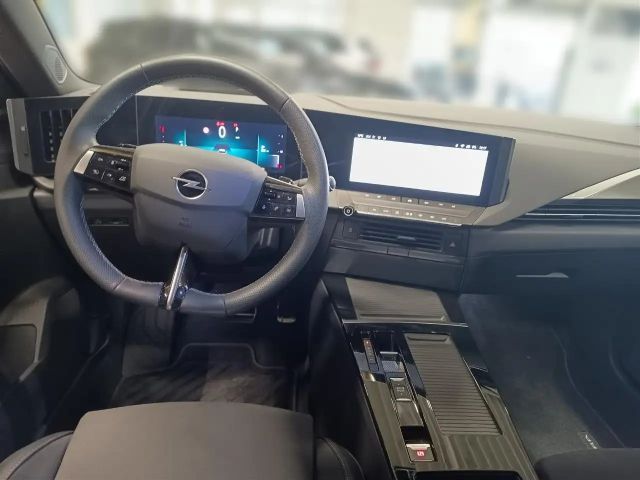 Opel Astra Sports Tourer Ultimate