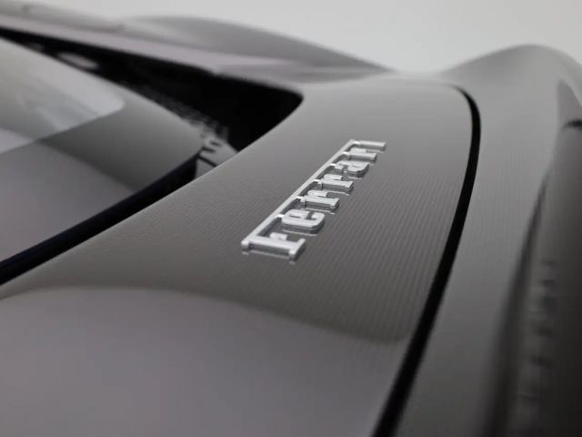 Ferrari SF90 Stradale