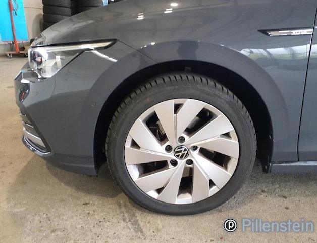 Volkswagen Golf DSG Style Variant