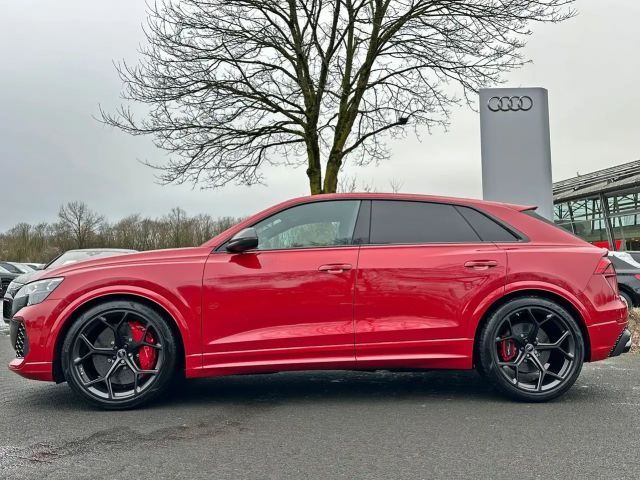Audi RS Q8 Performance