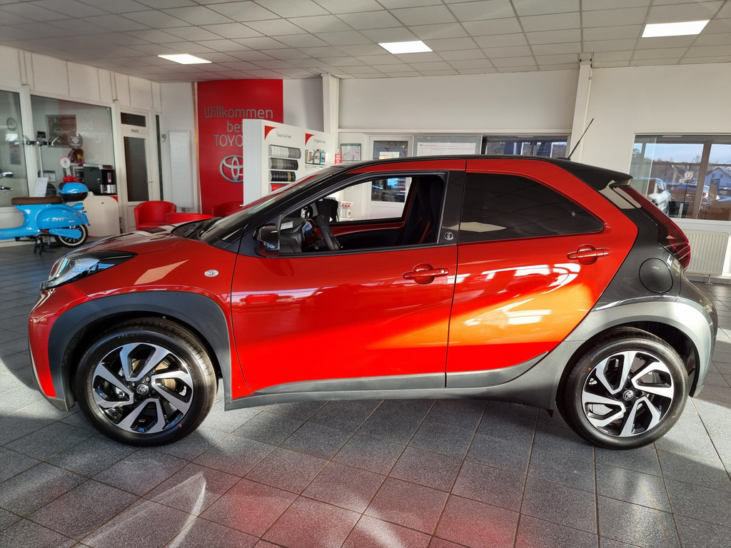 Toyota Aygo X 5-deurs Basis Team D