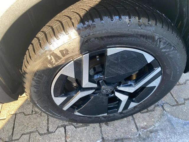 Peugeot 2008 Allure Pack PureTech