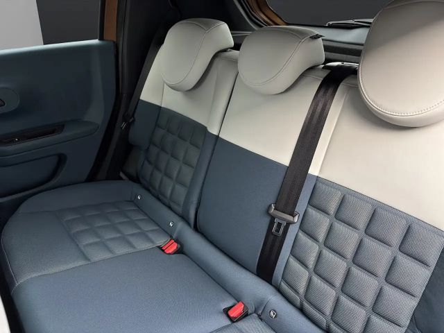 Fiat Grande Panda E La Prima