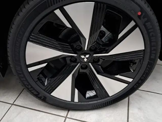 Mitsubishi Grandis 1.8 First Edition HEV