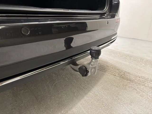 Mercedes-Benz E 220 4MATIC E 220 d Estate