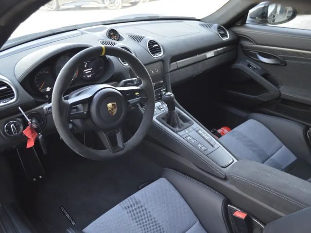 Porsche Cayman Coupé RS