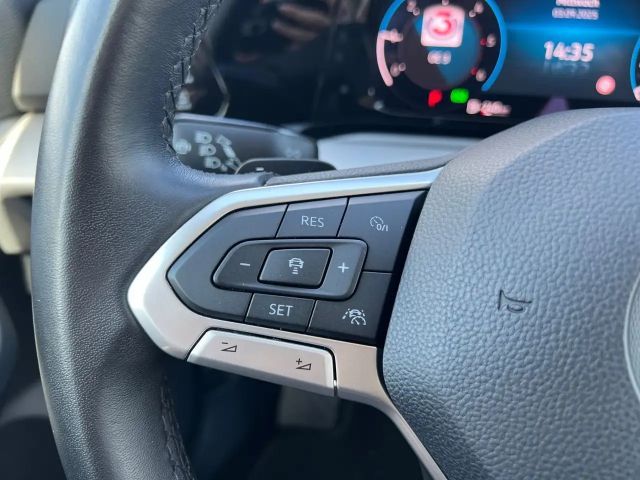 Volkswagen Golf 2.0 TDI Golf VIII Life Variant