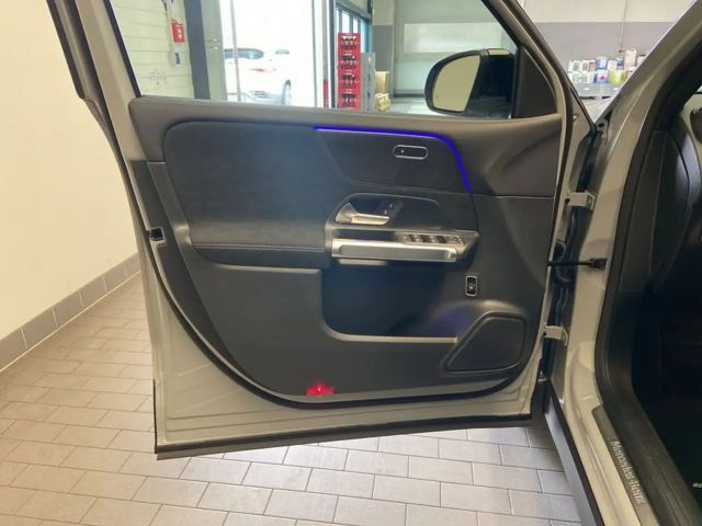 Mercedes-Benz GLB 180 GLB