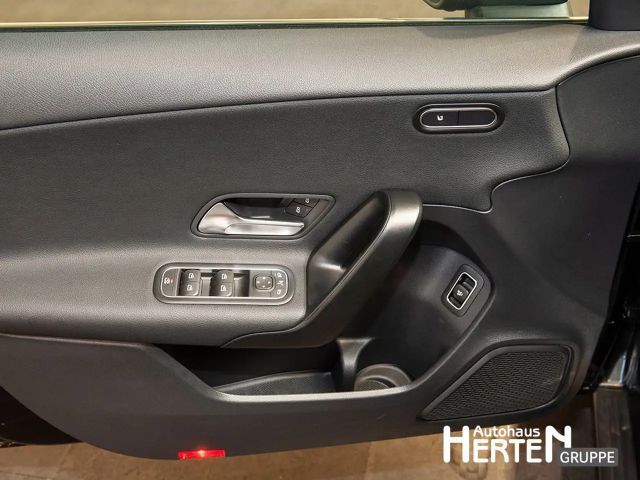Mercedes-Benz A 180 A180 Lim.+ADVANCED+LED+R-KAMERA+MBUX-NAVI+DAB+