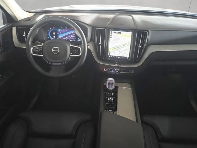 Volvo XC60 AWD Dark Plus