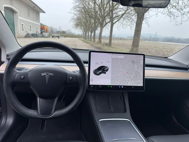 Tesla Model 3 Standard Range