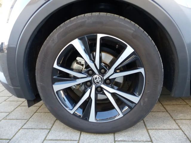 Toyota C-HR Teamplayer LED NAVI CAM el.Heckklappe SHZ