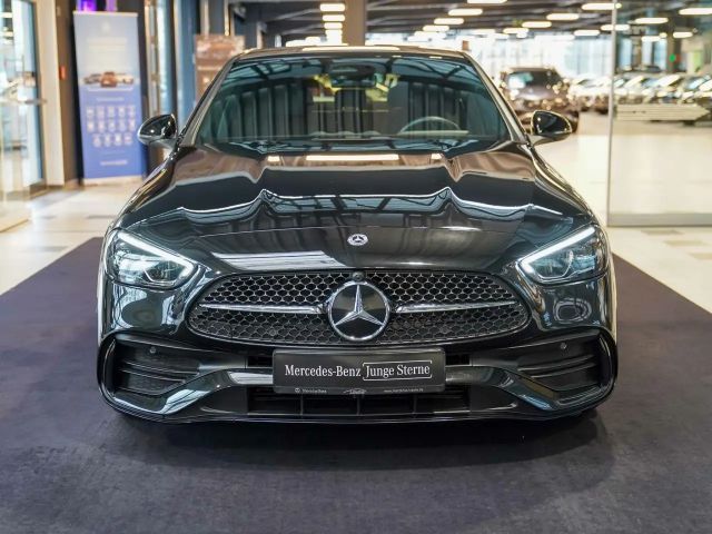 Mercedes-Benz C 300 AMG Line Sedan