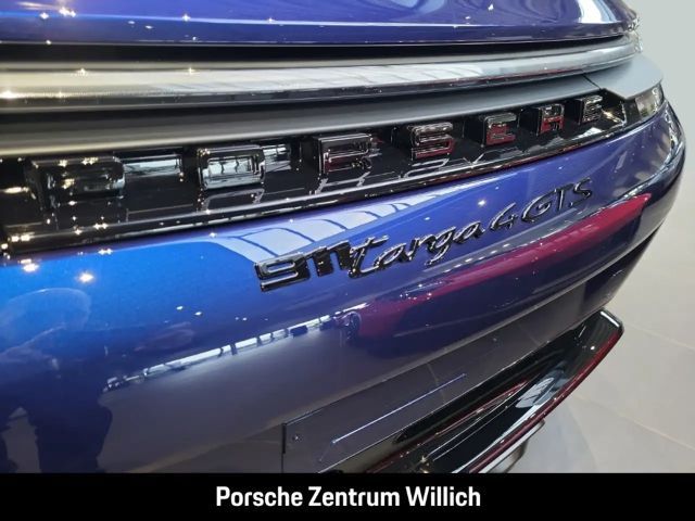 Porsche 992 4 Coupé GTS Targa