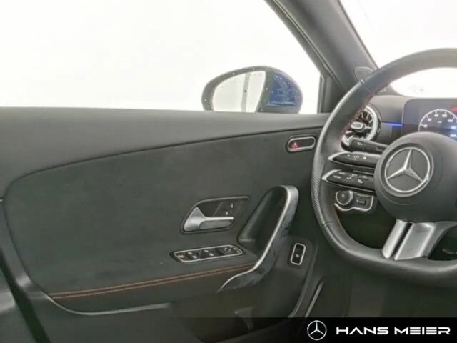 Mercedes-Benz A 200 AMG Line