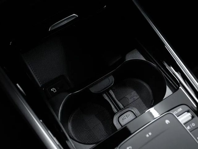 Mercedes-Benz EQB 250