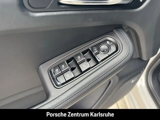 Porsche Macan Turbo