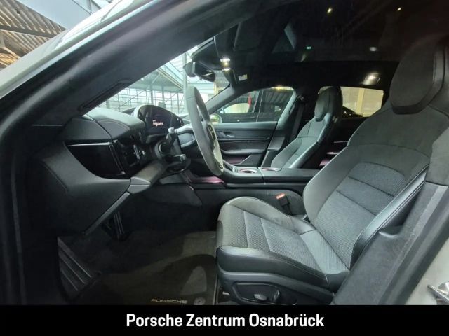 Porsche Taycan 4 Cross Turismo