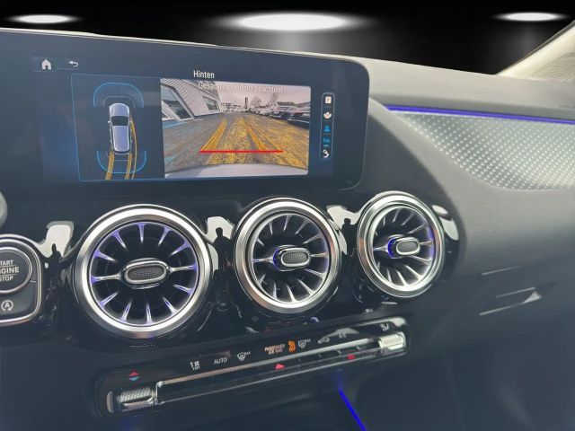 Mercedes-Benz B 220 4MATIC Sedan