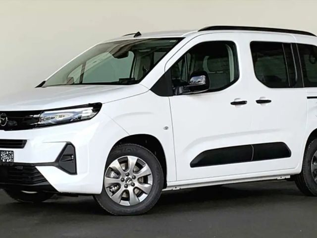 Opel Combo 1,2 Turbo Edition Plus LED Navi volldig. Cockpit