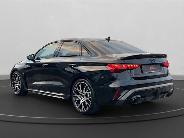 Audi RS3 Quattro S-Tronic Sedan