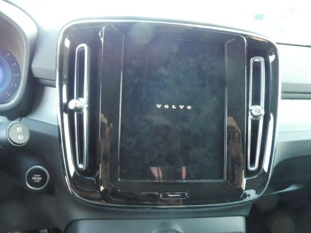 Volvo XC40 Dark Plus