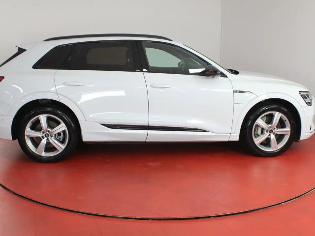 Audi e-tron 55 S-Line