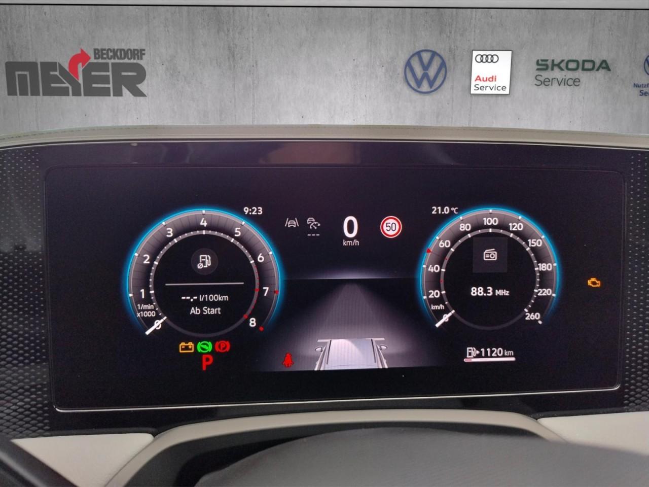 Volkswagen Passat 1.5 eTSI Business DSG Variant