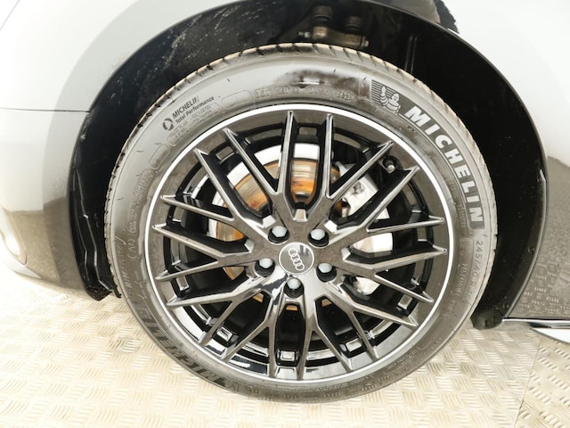 Audi A4 40 TFSI Avant Quattro S-Line S-Tronic