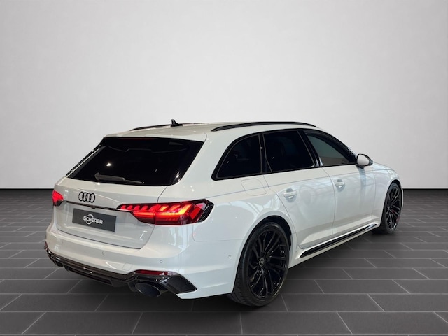 Audi RS4 Avant Quattro
