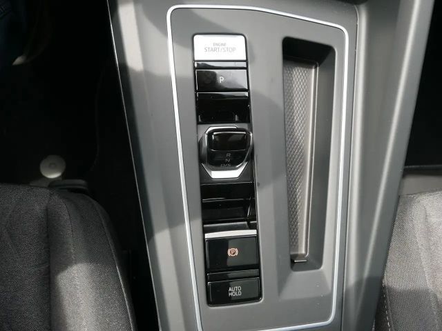 Volkswagen Golf 1.5 eTSI Golf VIII Life