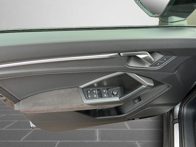 Audi RS Q3 Quattro S-Tronic