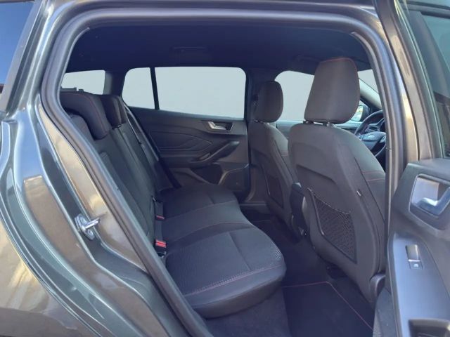 Ford Focus EcoBoost ST Line Wagon