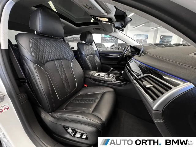 BMW 730 730d M-Sport Sedan xDrive