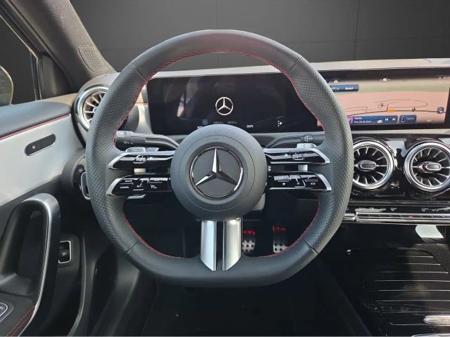 Mercedes-Benz A 250 4MATIC AMG Line Premium