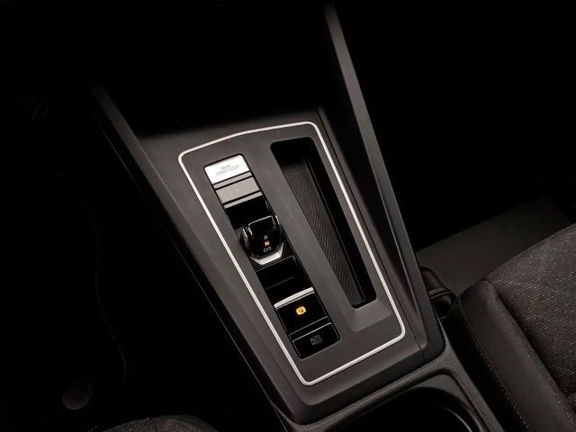 Volkswagen Golf 1.5 TSI DSG Life Variant