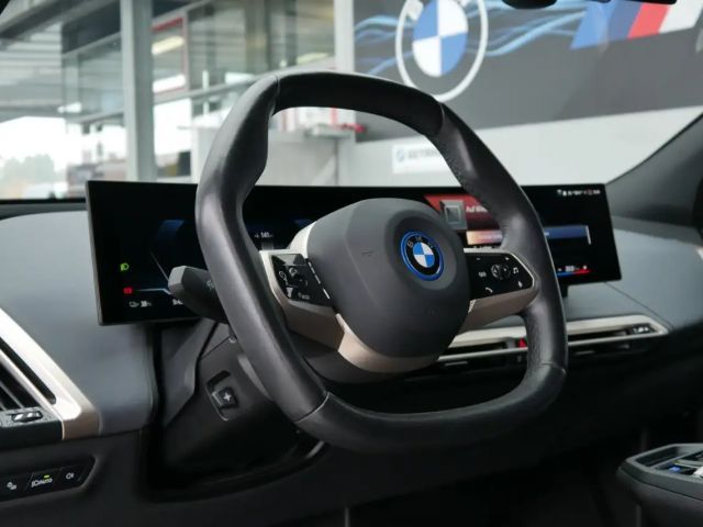 BMW iX xDrive40
