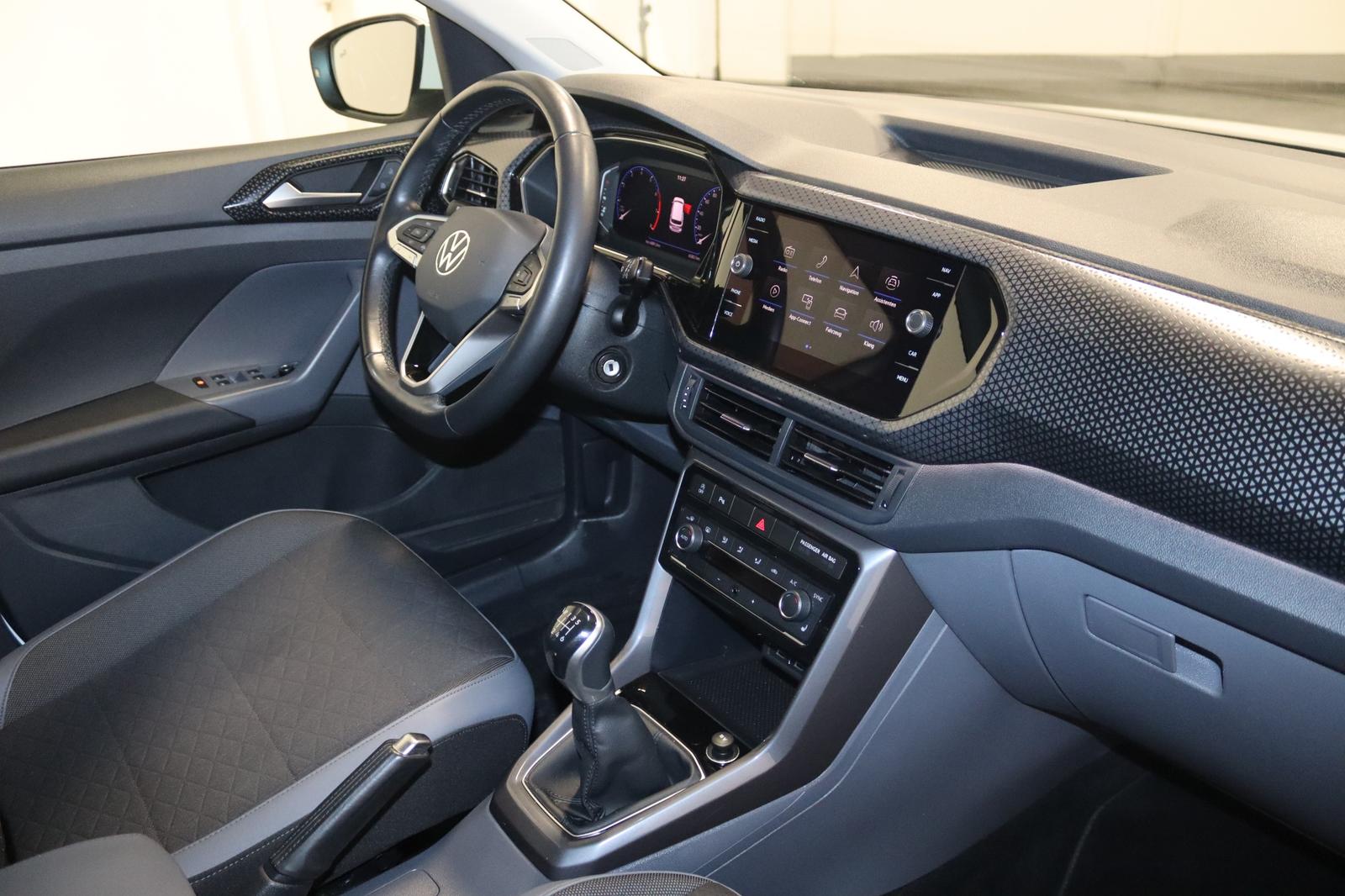 Volkswagen T-Cross Style