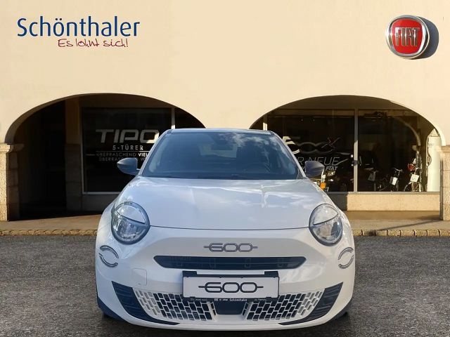 Fiat 600e Hybrid 100 6-Gang eDCT