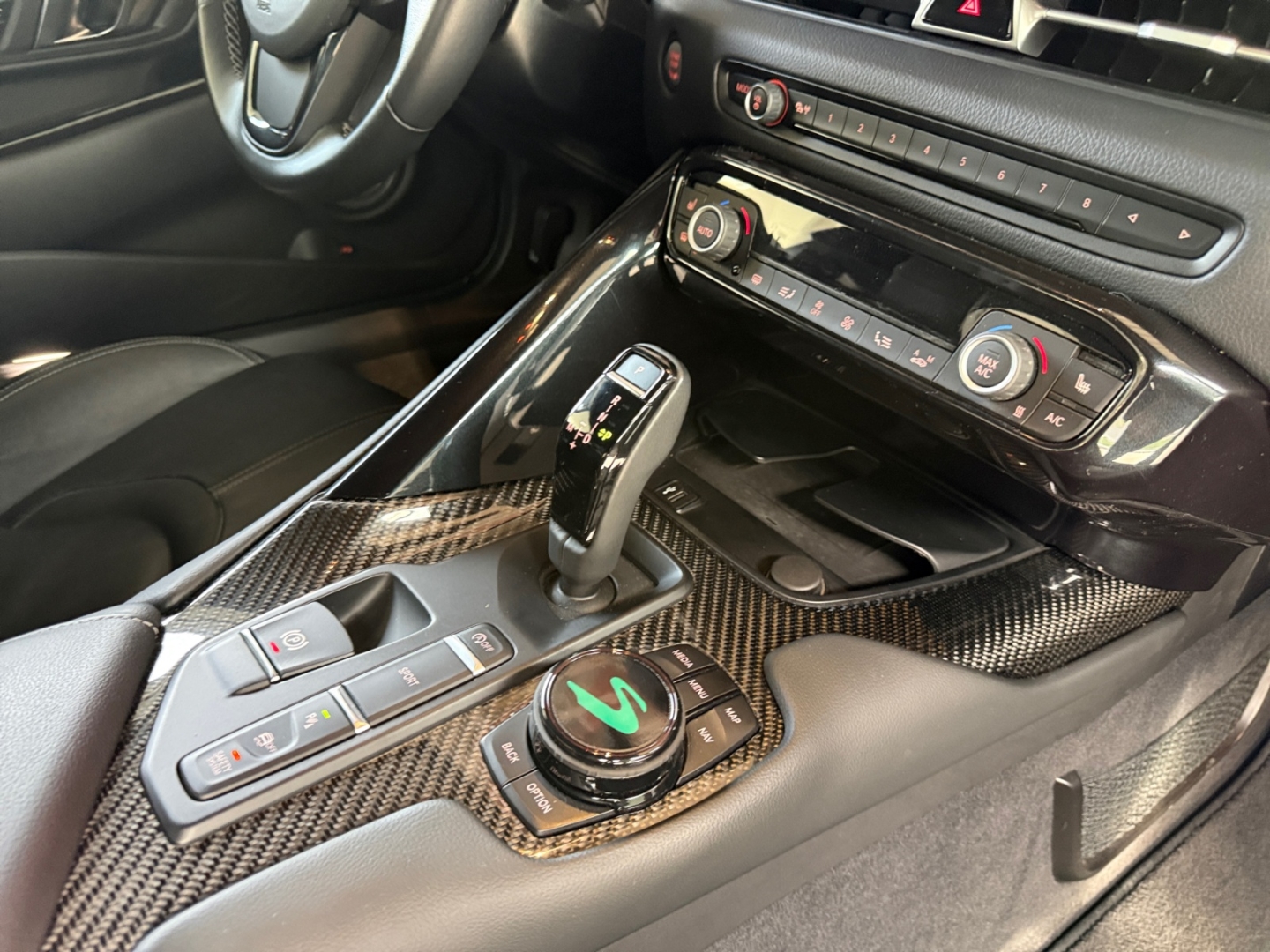 Toyota Supra Plus Premium Paket