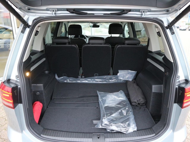 Volkswagen Touran DSG R-Line