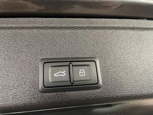 Audi A4 35 TDI Avant S-Line